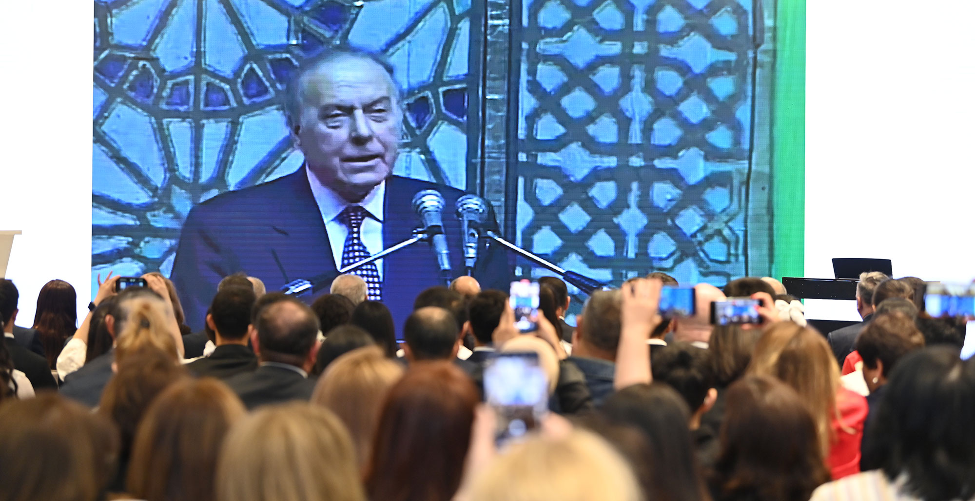“Ən yaxşı təqdimat” müsabiqəsinin qalibləri mükafatlandırılıb