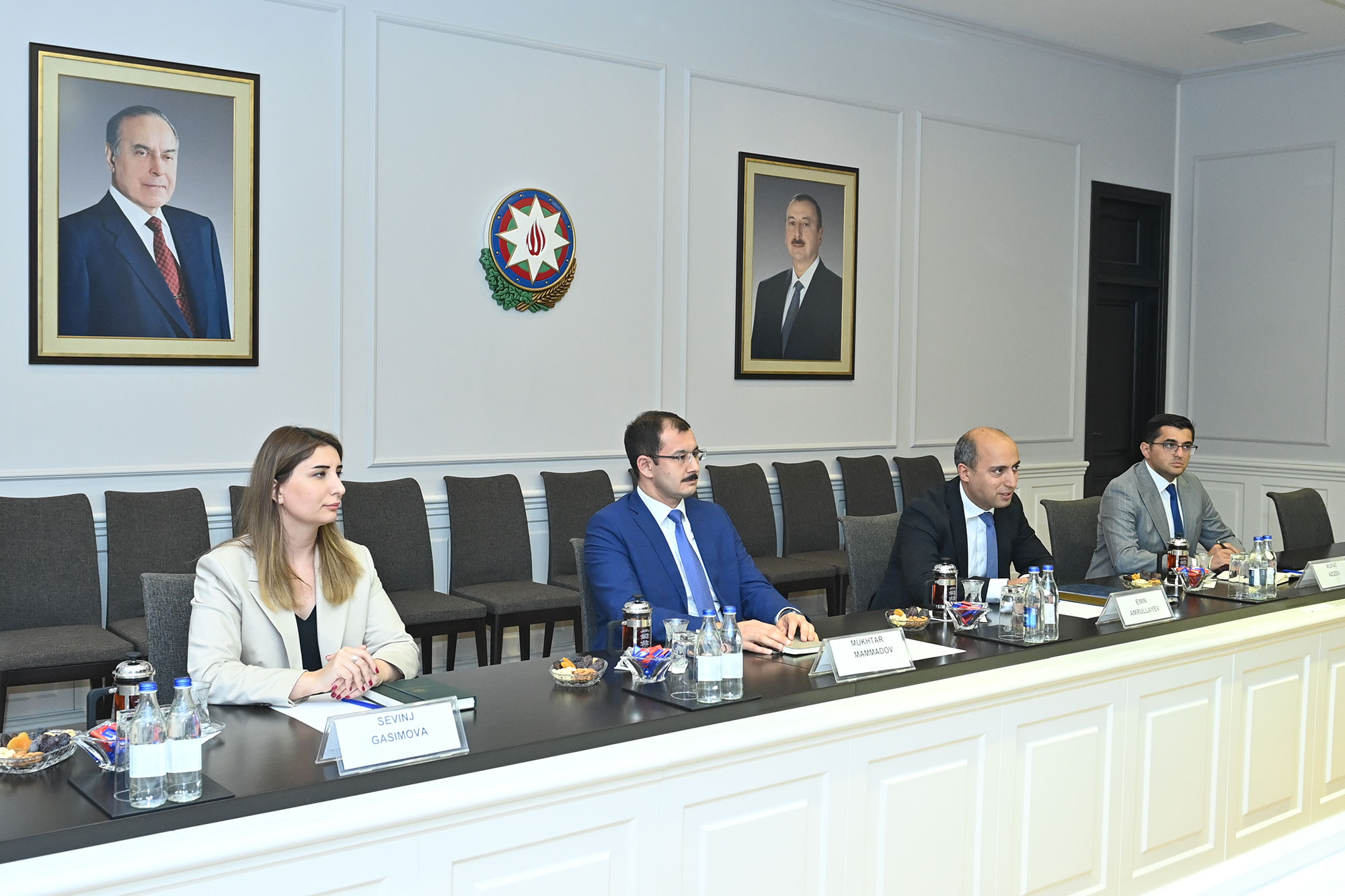 Elm və təhsil naziri İsrailin ölkəmizdəki fövqəladə və səlahiyyətli səfiri ilə görüşüb