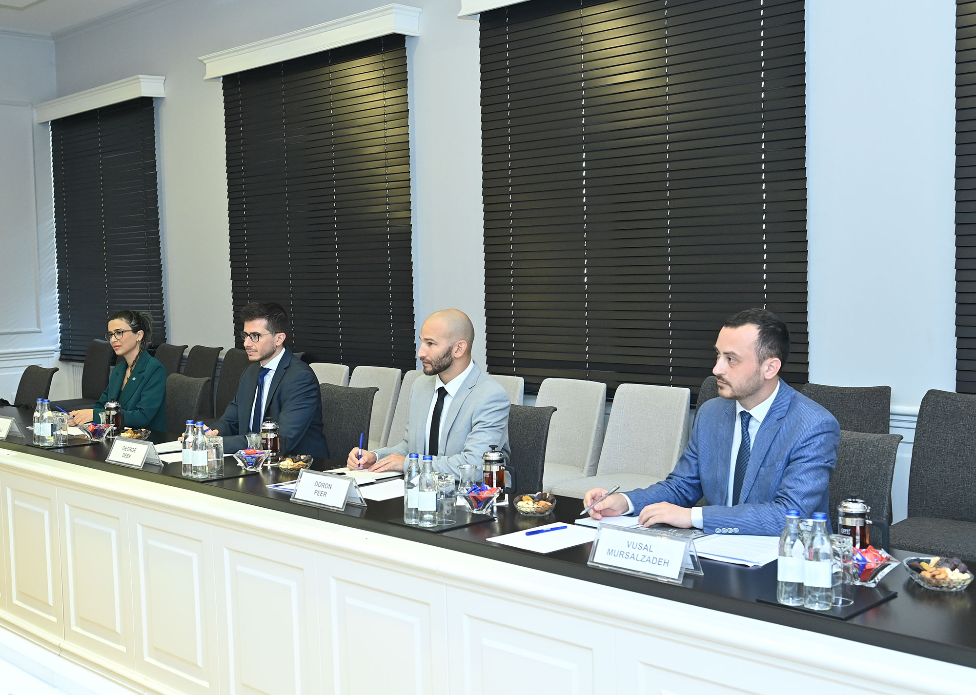 Elm və təhsil naziri İsrailin ölkəmizdəki fövqəladə və səlahiyyətli səfiri ilə görüşüb