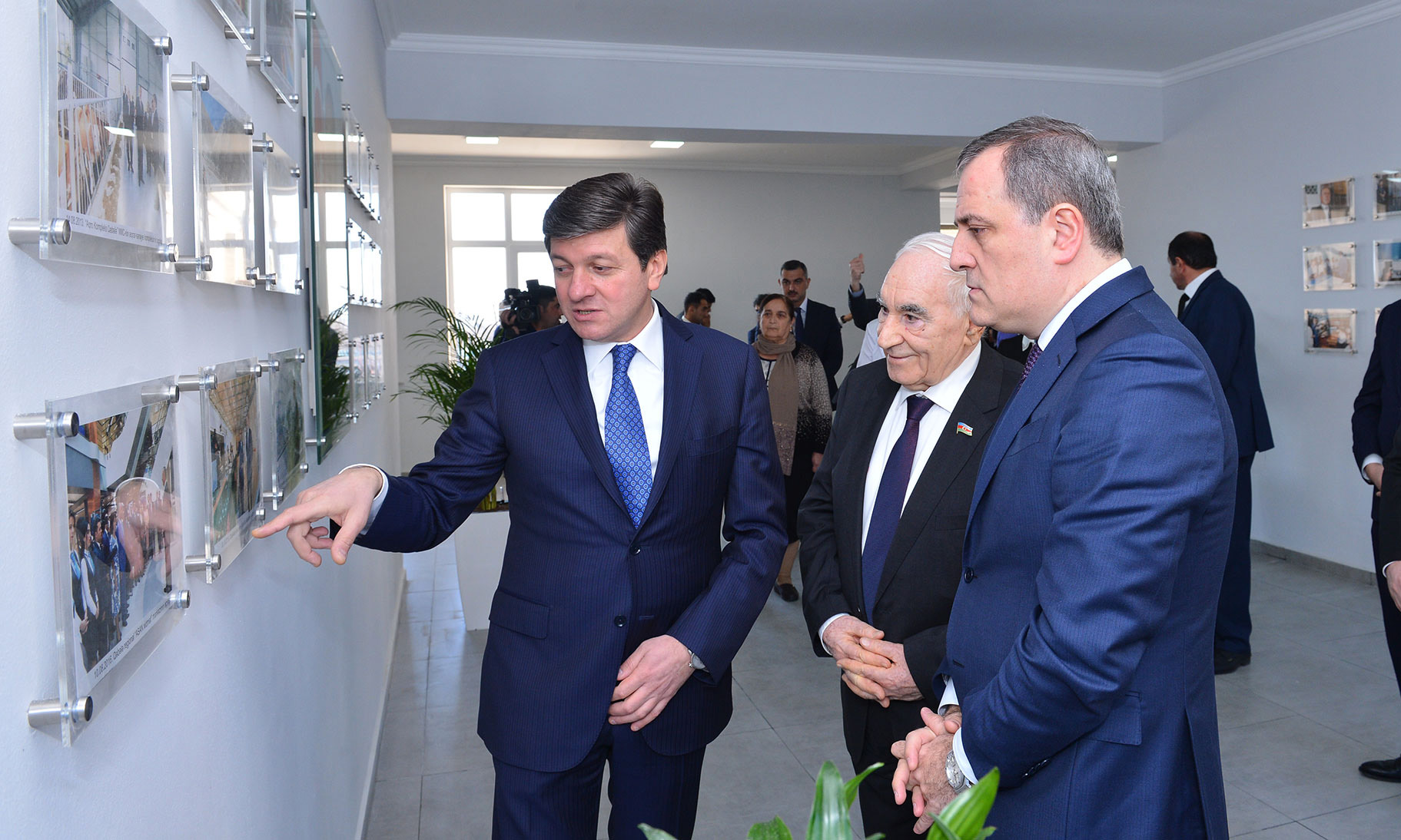 Təhsil naziri Vəndam qəsəbəsindəki yeni məktəbin açılışında