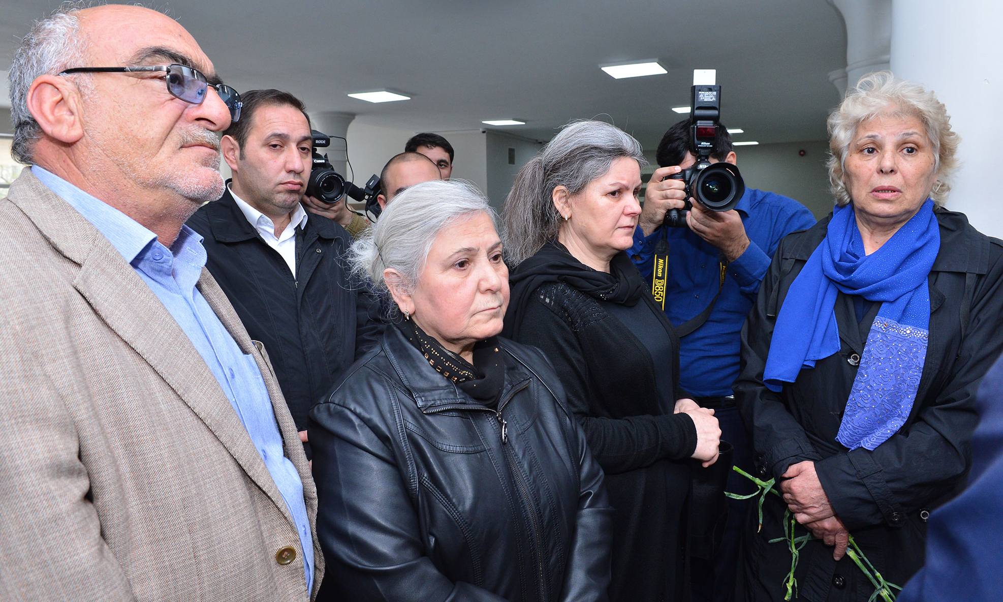 Nazir terror qurbanlarının xatirəsini yad edib