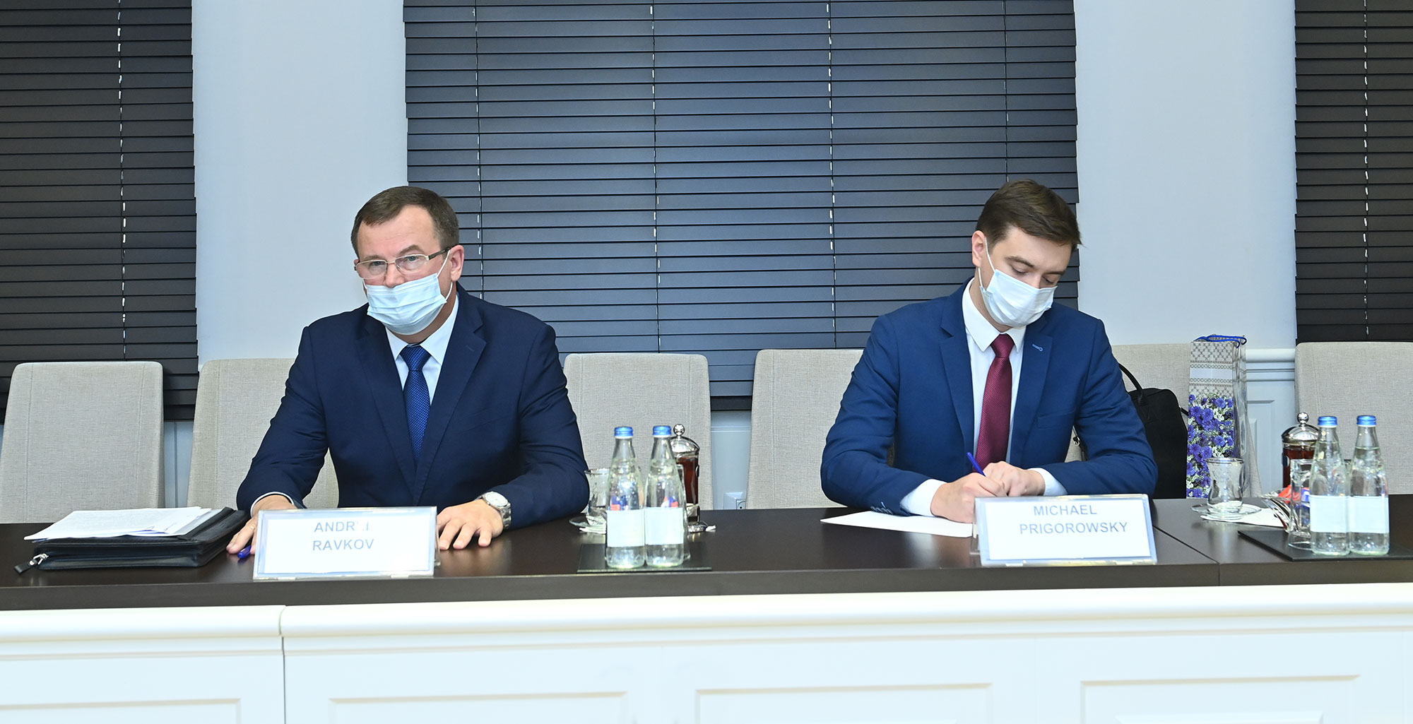 Təhsil naziri Belarus səfiri ilə görüşüb