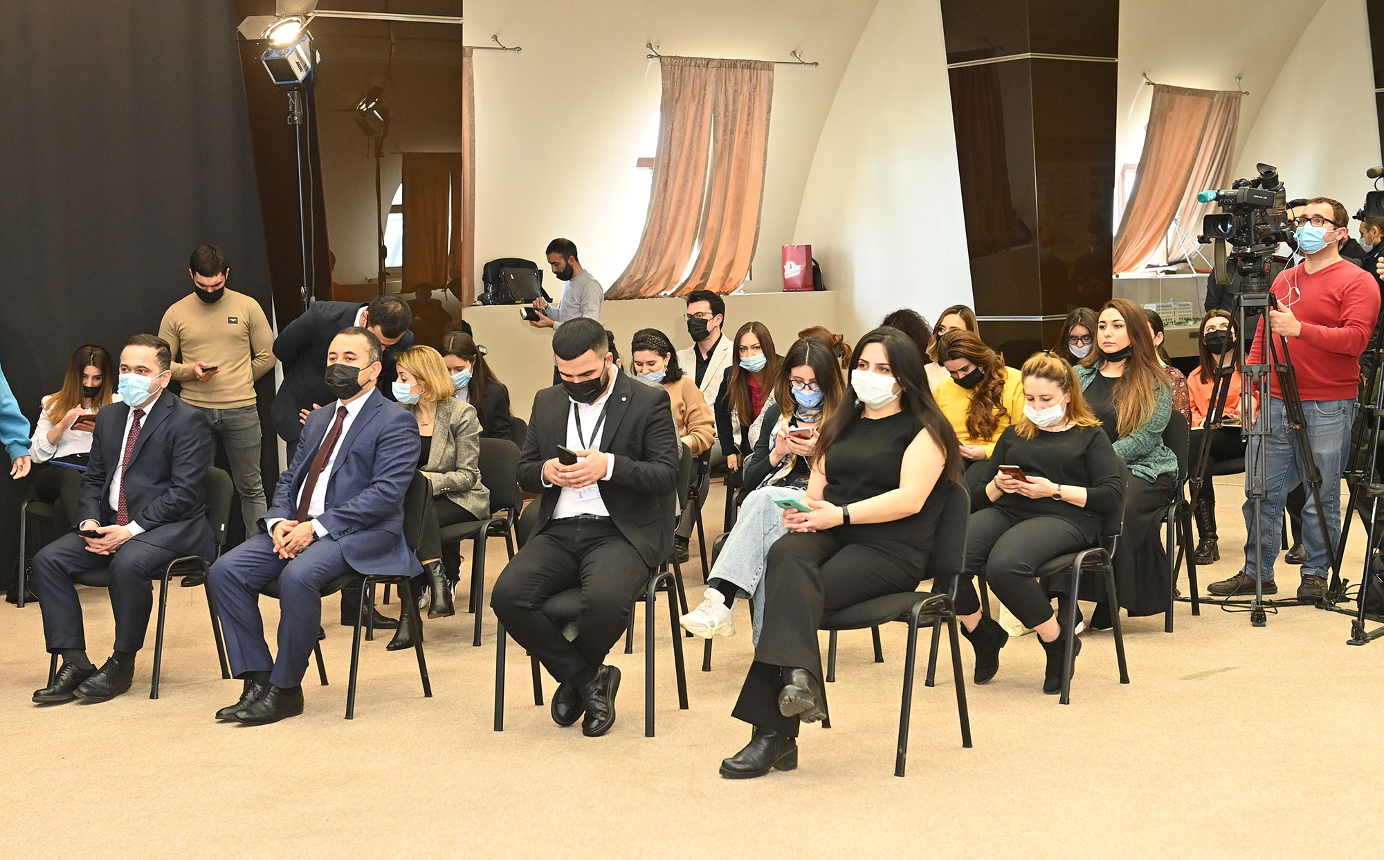 Təhsil nazirinin mətbuat konfransı keçirilib