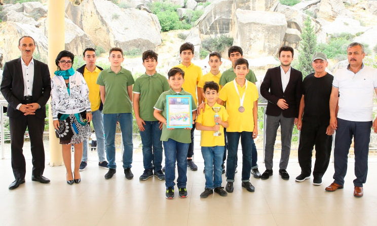 “Qavaldaş” festival-müsabiqə yekunlaşıb