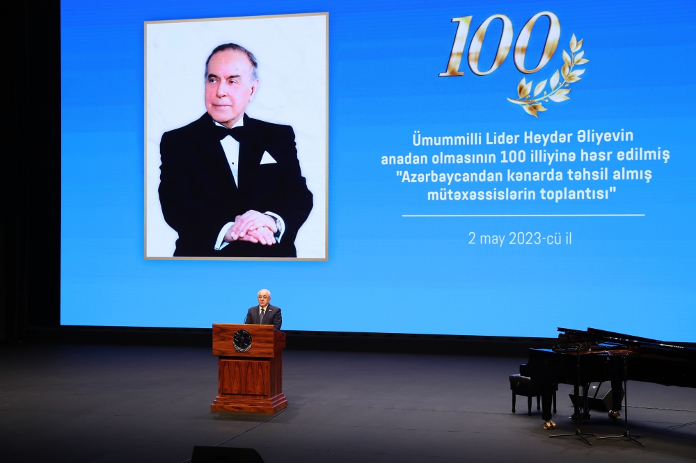 Azərbaycandan kənarda təhsil almış mütəxəssislərin toplantısı keçirilib