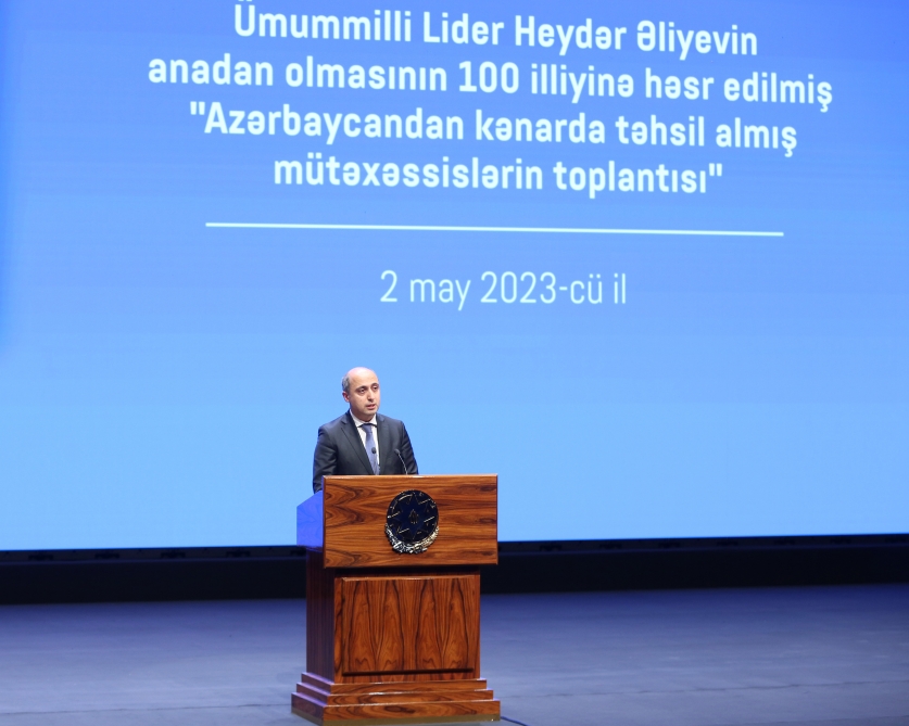 Azərbaycandan kənarda təhsil almış mütəxəssislərin toplantısı keçirilib