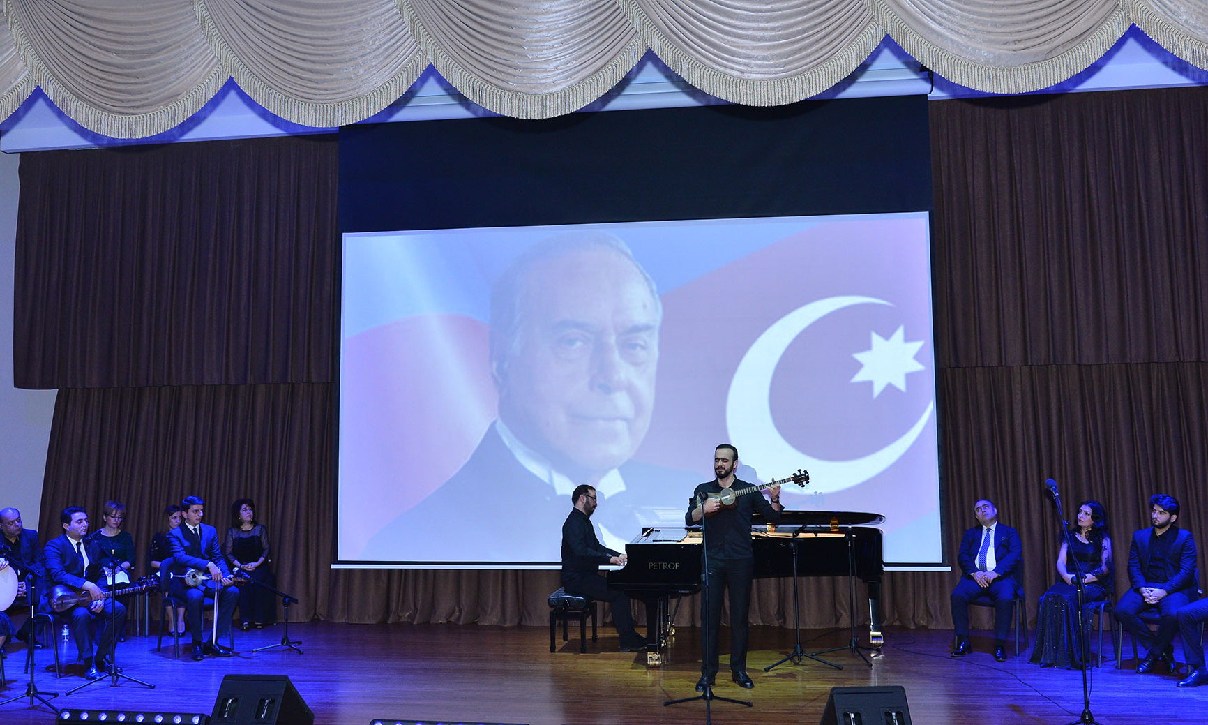 Ümummilli lider Heydər Əliyevin xatirəsinə həsr olunmuş anım mərasimi