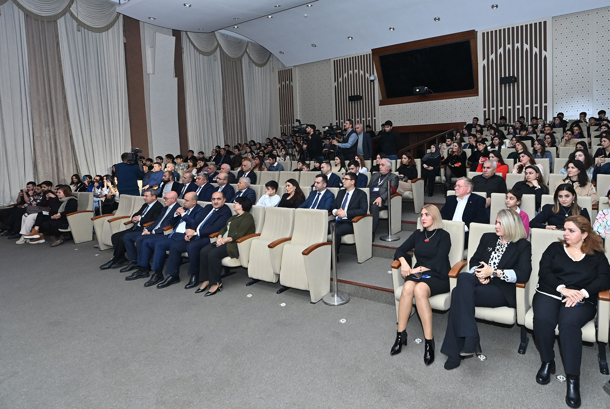 Ümummilli liderin xatirəsinə həsr olunmuş anım mərasimi