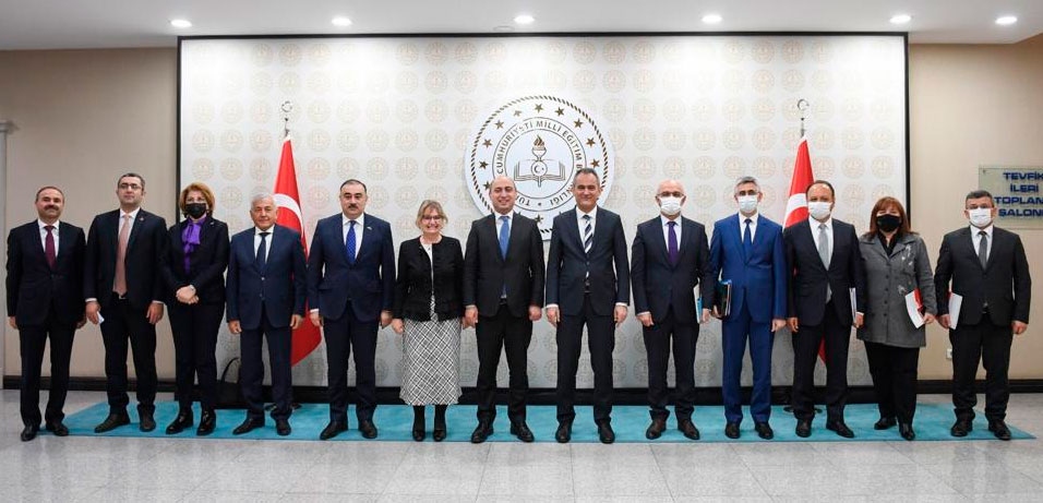Təhsil naziri Türkiyədə işgüzar səfərdədir