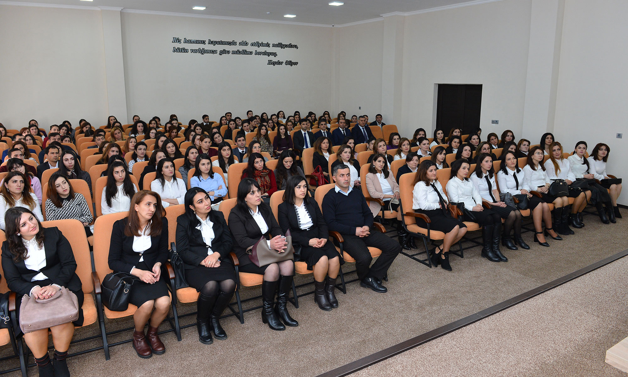 Təhsil naziri Qəbələdə Azərbaycan Gənc Müəllimlər Assosiasiyasının üzvləri ilə görüşüb