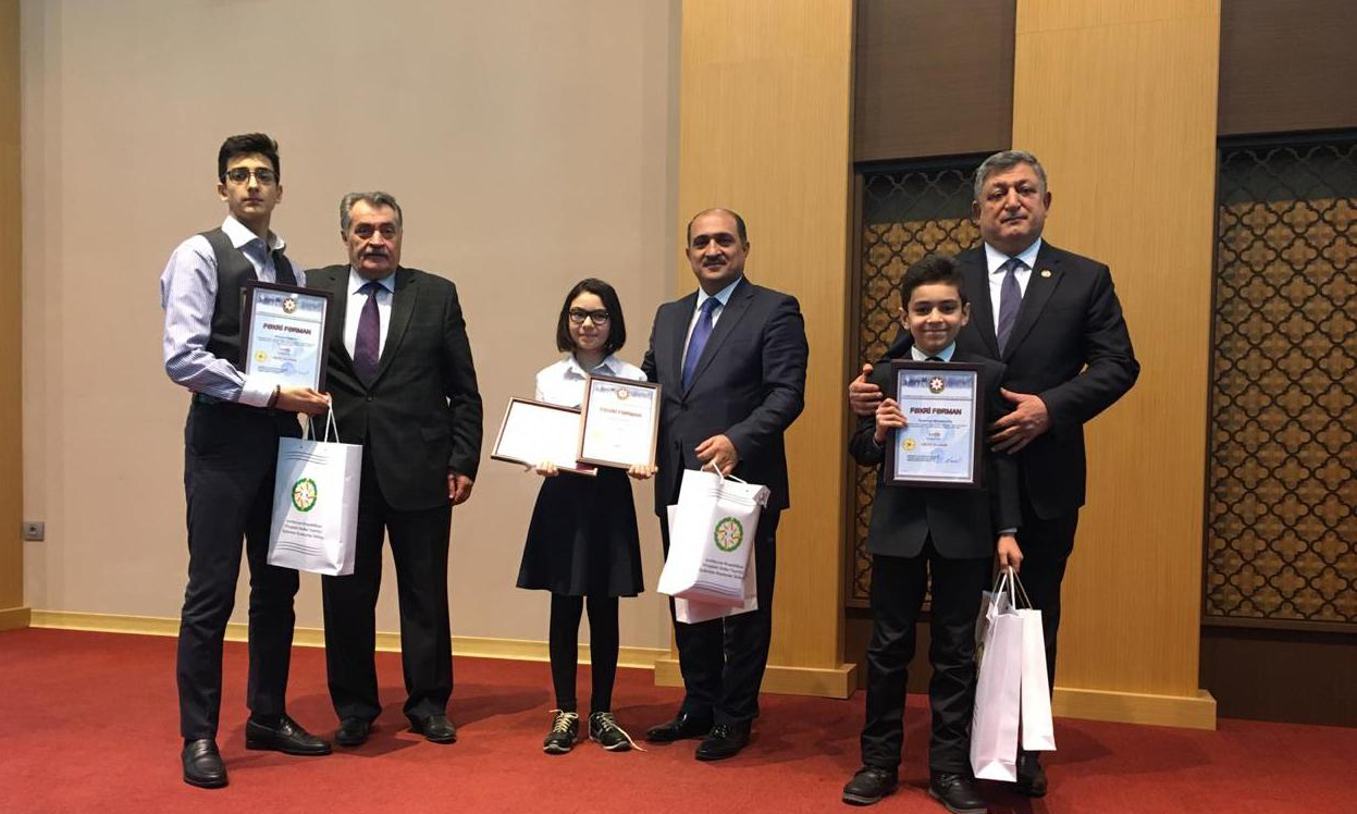 “Fövqəladə hallar uşaqların gözü ilə” IX Respublika Uşaq Yaradıcılıq Müsabiqəsinin qalibləri mükafatlandırılıb