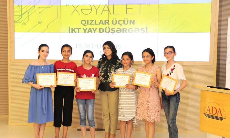 “Xəyal et” İKT yay düşərgəsinin bağlanış mərasimi