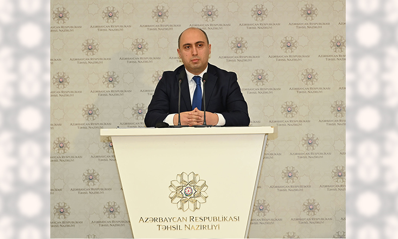 Xüsusi karantin rejimi dövründə təhsil müəssisələrinin fəaliyyətinin təşkilinə dair brifinq
