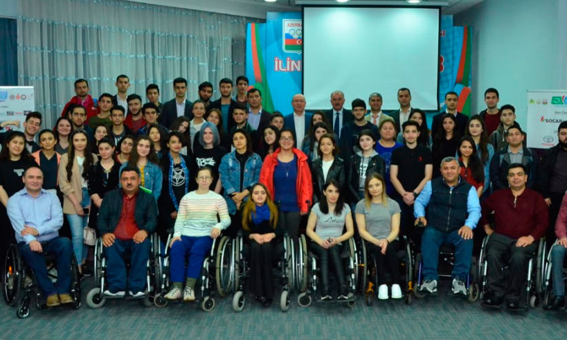 Milli Paralimpiya Komitəsinin prezidenti “BİR” tələbə-könüllülərlə görüşüb
