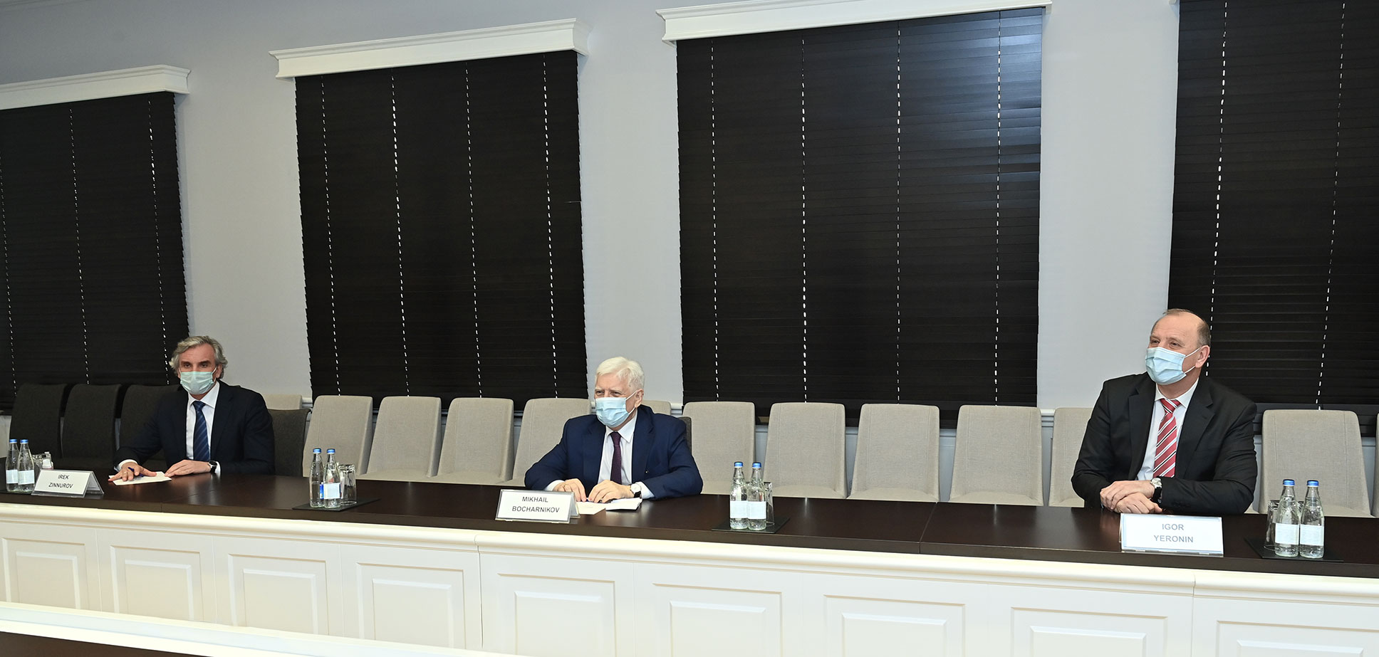 Təhsil naziri Rusiyanın ölkəmizdəki fövqəladə və səlahiyyətli səfiri ilə görüşüb