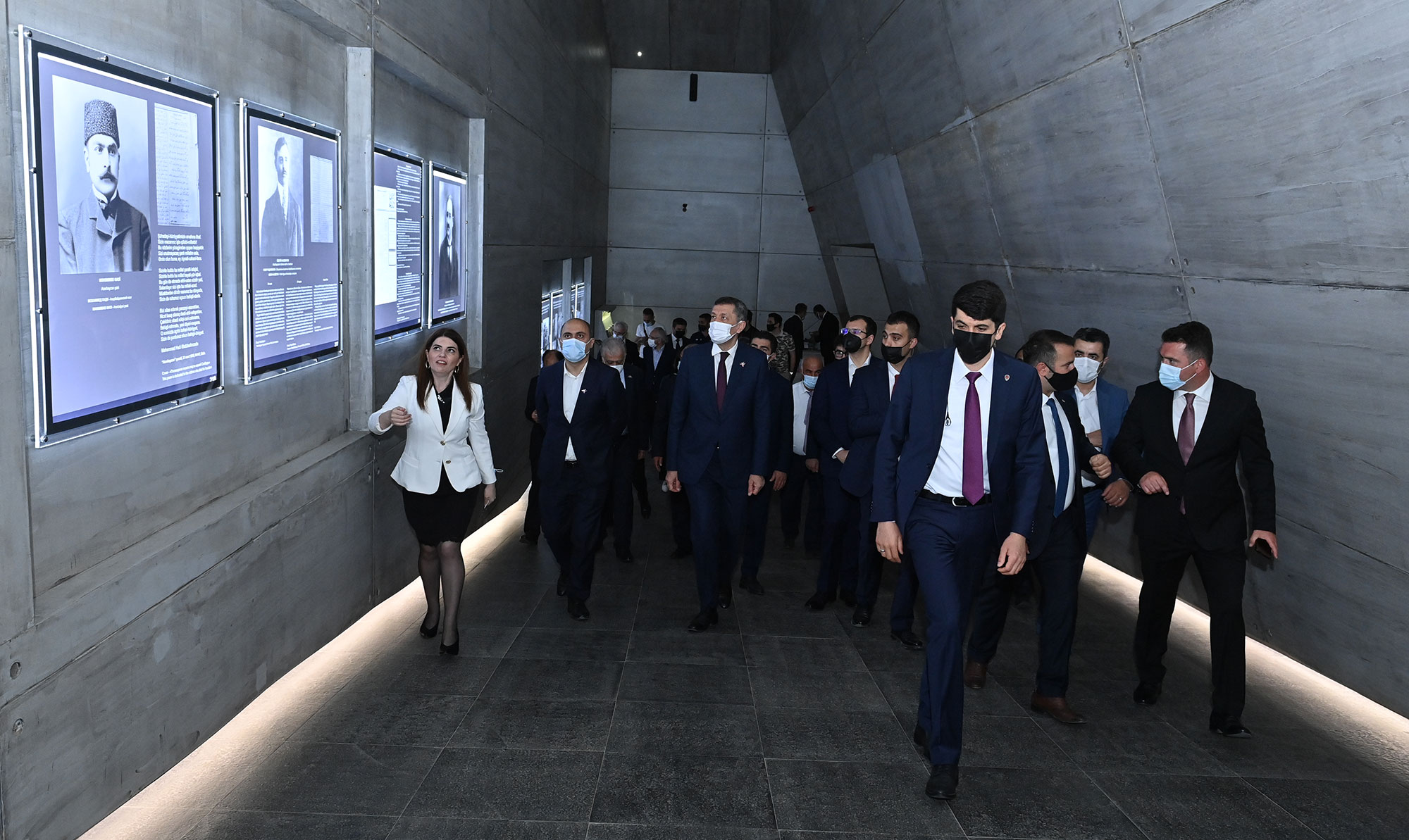 Təhsil naziri türkiyəli həmkarı ilə Qubada