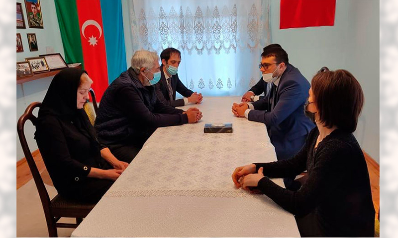 Şəhid olan təhsil işçilərinin ailələri ziyarət edilib