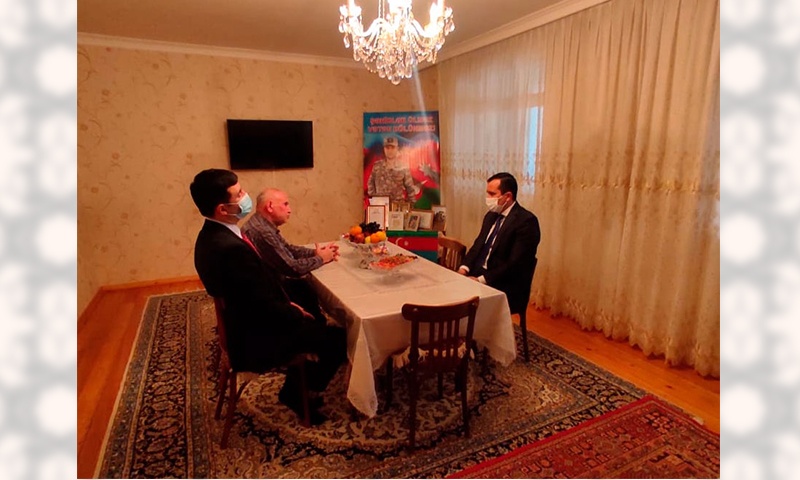 Şəhid olan təhsil işçilərinin ailələri ziyarət edilib