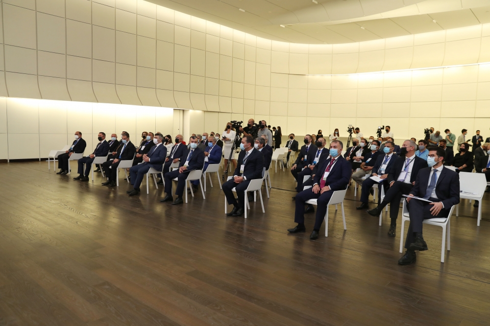 “Post COVID-19 və 4-cü sənaye inqilabı perspektivlərində təhsilin dizaynı” mövzusunda beynəlxalq konfrans keçirilib