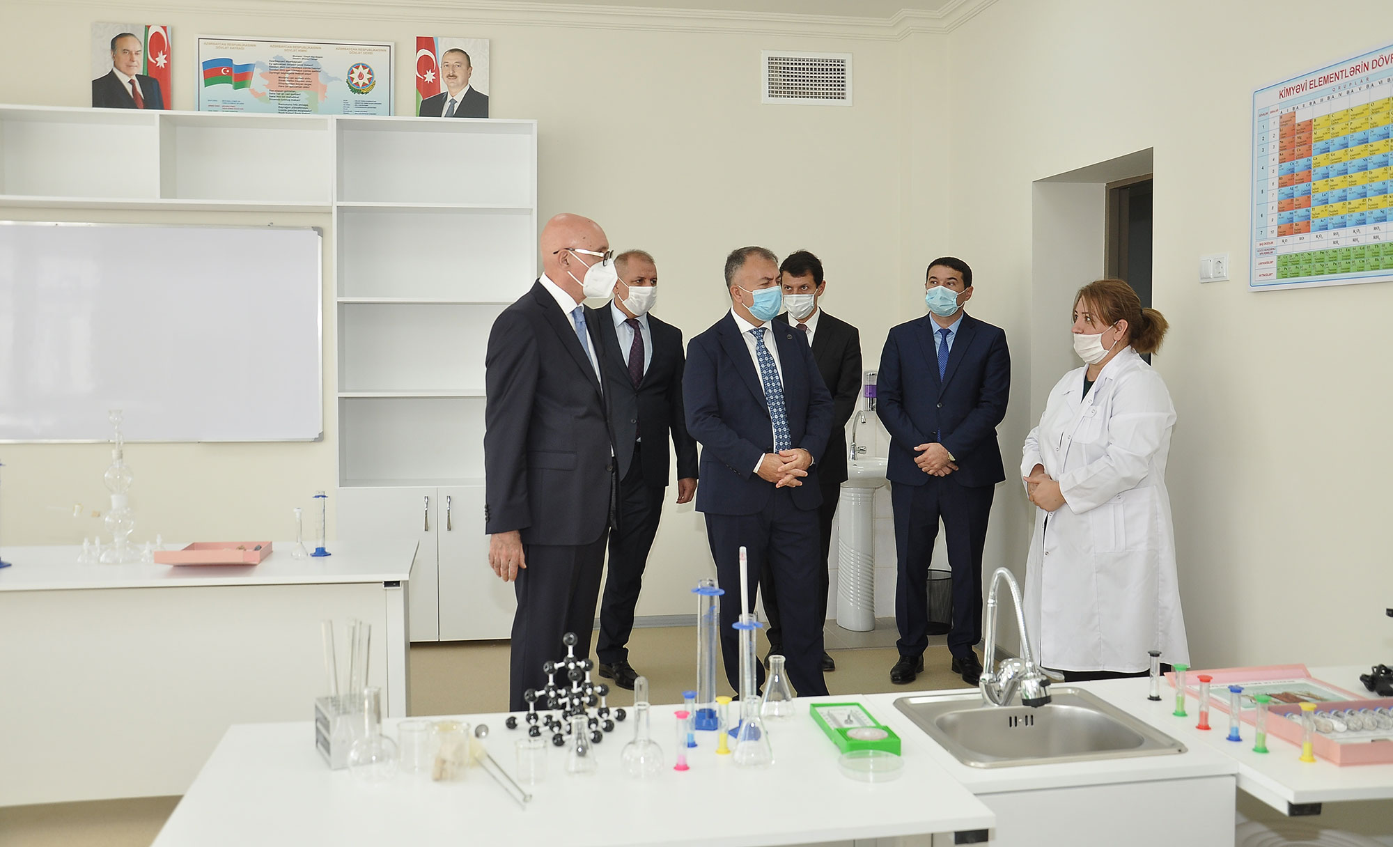 Nazir müavini Firudin Qurbanov Siyəzəndə məktəb açılışında