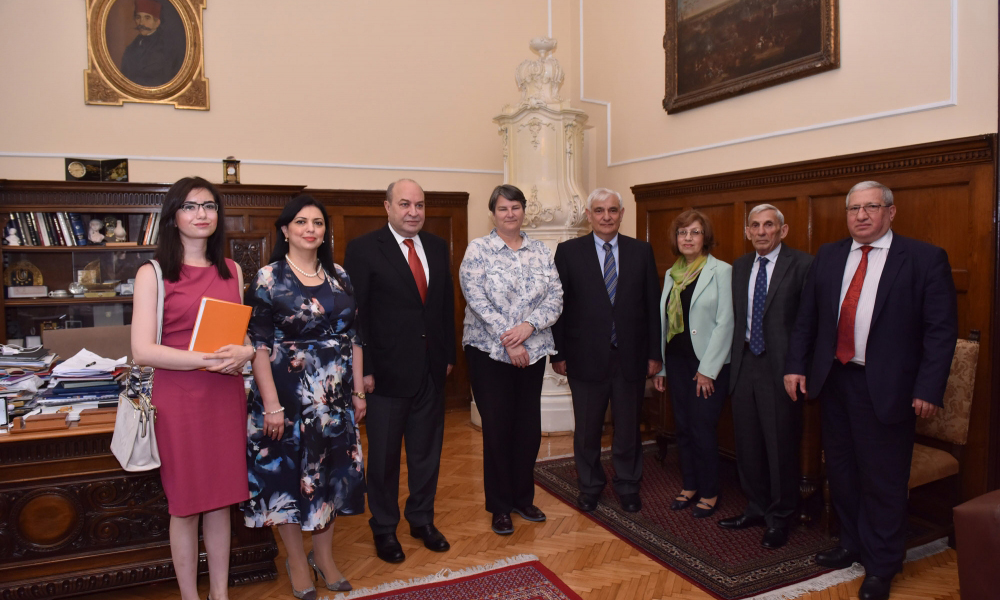 Serbiya prezidenti Azərbaycan alimlərinin nümayəndə heyətini qəbul edib