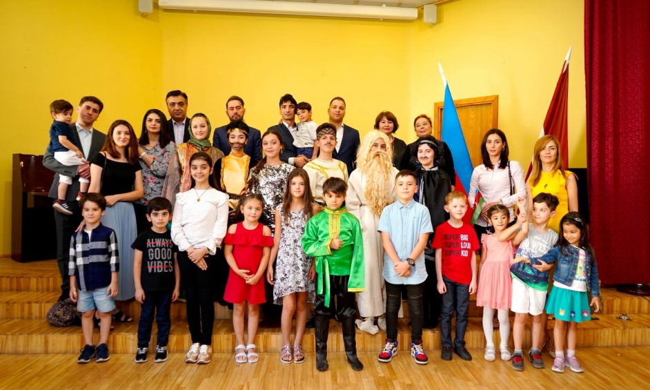 Bakı Uşaq Teatrının gənc artistləri Latviyada olublar