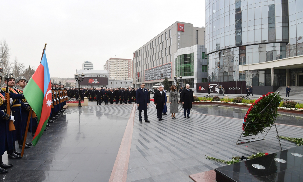 Prezident İlham Əliyev Xocalı soyqırımı qurbanlarının xatirəsini anım mərasimində iştirak edib