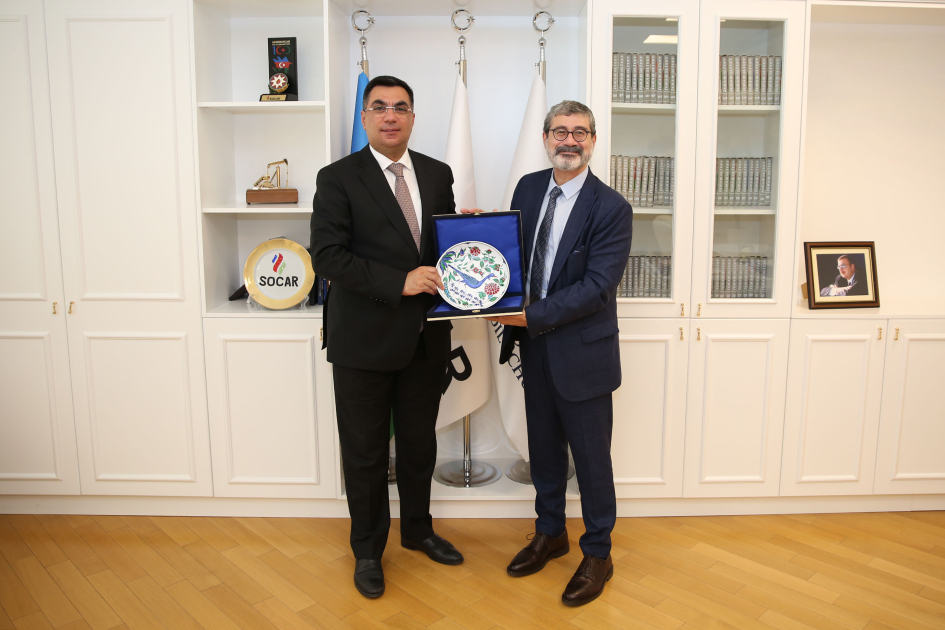 Sabancı Universitetinin rektoru Bakı Ali Neft Məktəbində