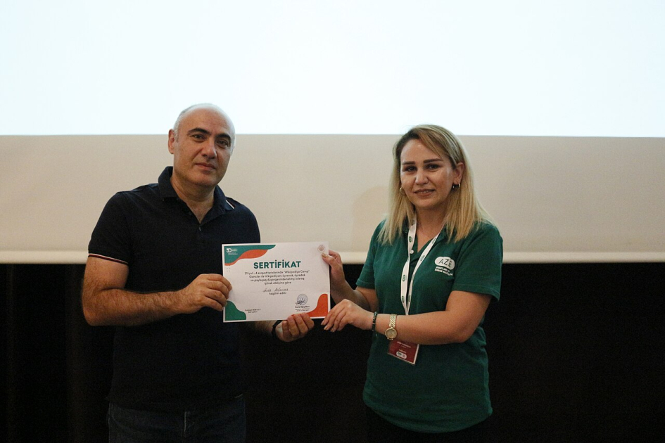 Coğrafiya İnstitutunun əməkdaşı gənclərə “Vikipediya” üzrə təlim keçib