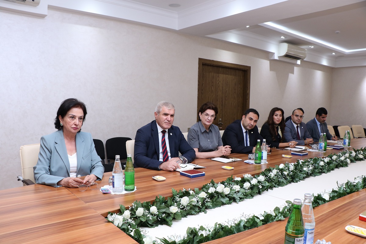 AzMİU və