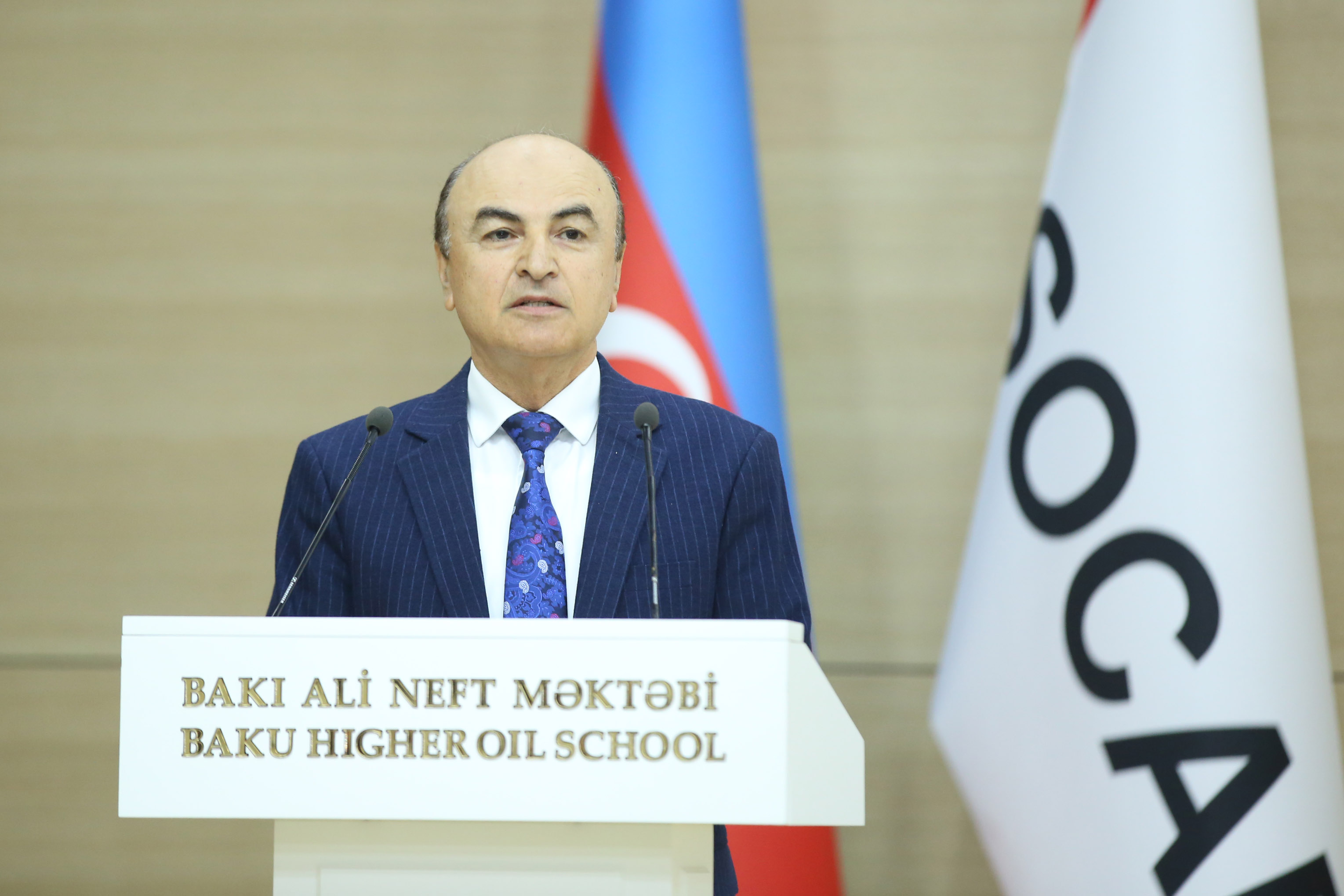 BANM-də Beynəlxalq Elmi Konfransların qalibləri mükafatlandırılıb