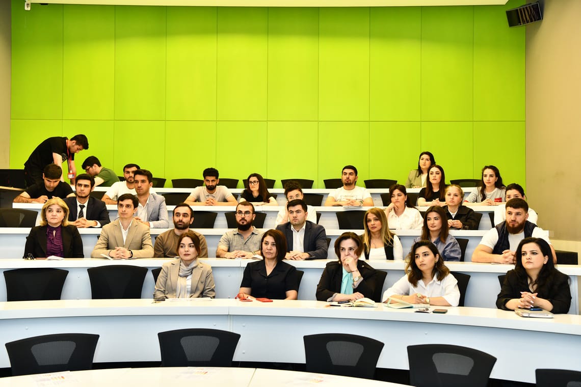 ADNSU-da doktorantlar və gənc alimlər üçün seminar təşkil olunub