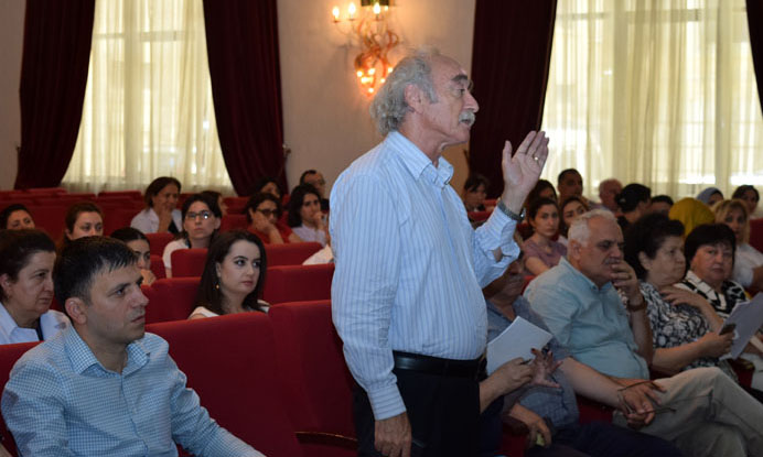 “Elmi dərəcələr” və “Elmi adlar”ın yeni qaydalarla verilməsi müzakirə edilib