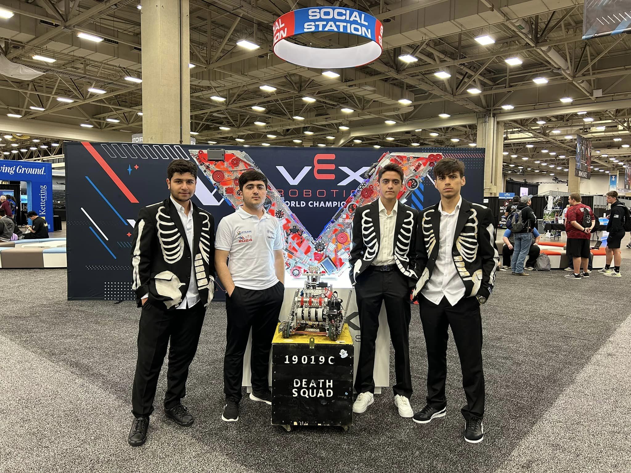 STEAM Azərbaycan komandası VEX Robotics Dünya Çempionatında iştirak edib