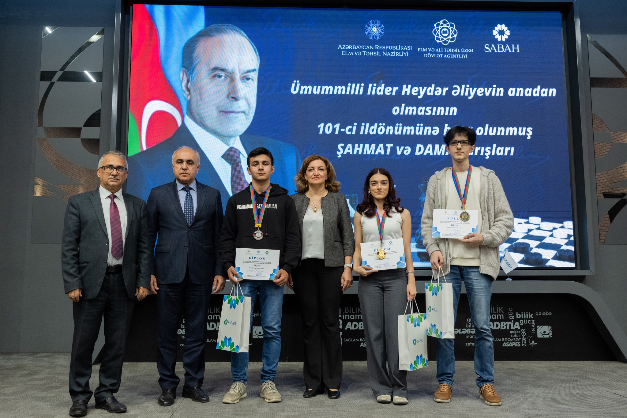 SABAH tələbələri üçün şahmat və dama yarışları və təltifetmə mərasimi baş tutub