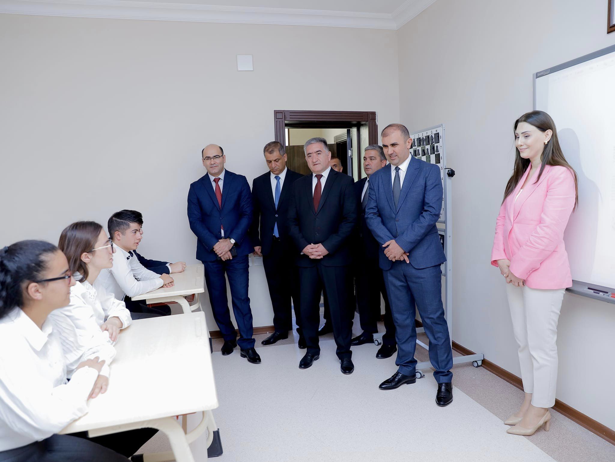 Naxçıvanda 100 yaşlı məktəbin yubileyi qeyd olunub