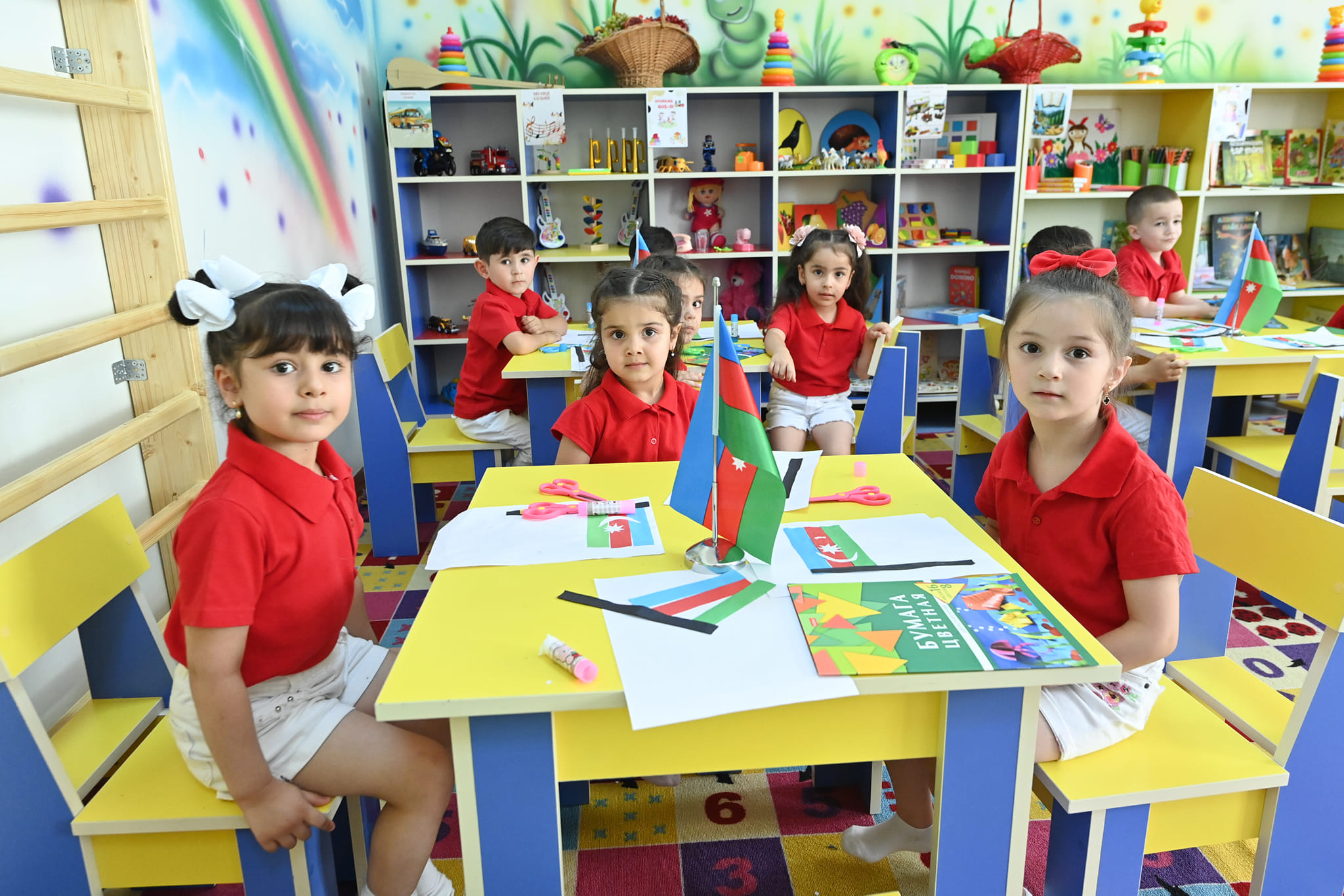 Emin Əmrullayev Naxçıvanda alternativ məktəbəqədər qrupların fəaliyyəti ilə tanış olub