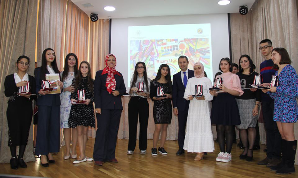Gənc rəssamların dünyanın yeddi ölkəsində uğurları