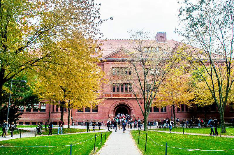 Daha keyfiyyətli təhsil verən universitetlər