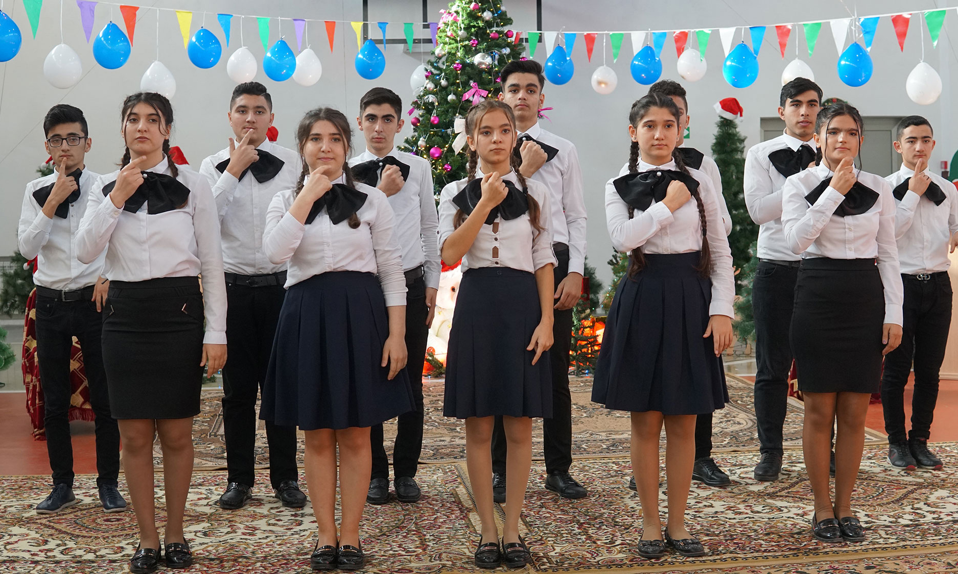 İnternat məktəbində yeni il şənliyi