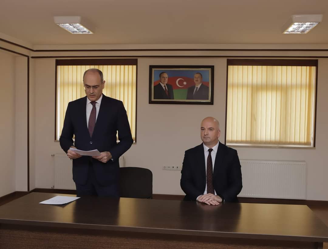 Naxçıvanın təhsil naziri kollektivə təqdim olunub