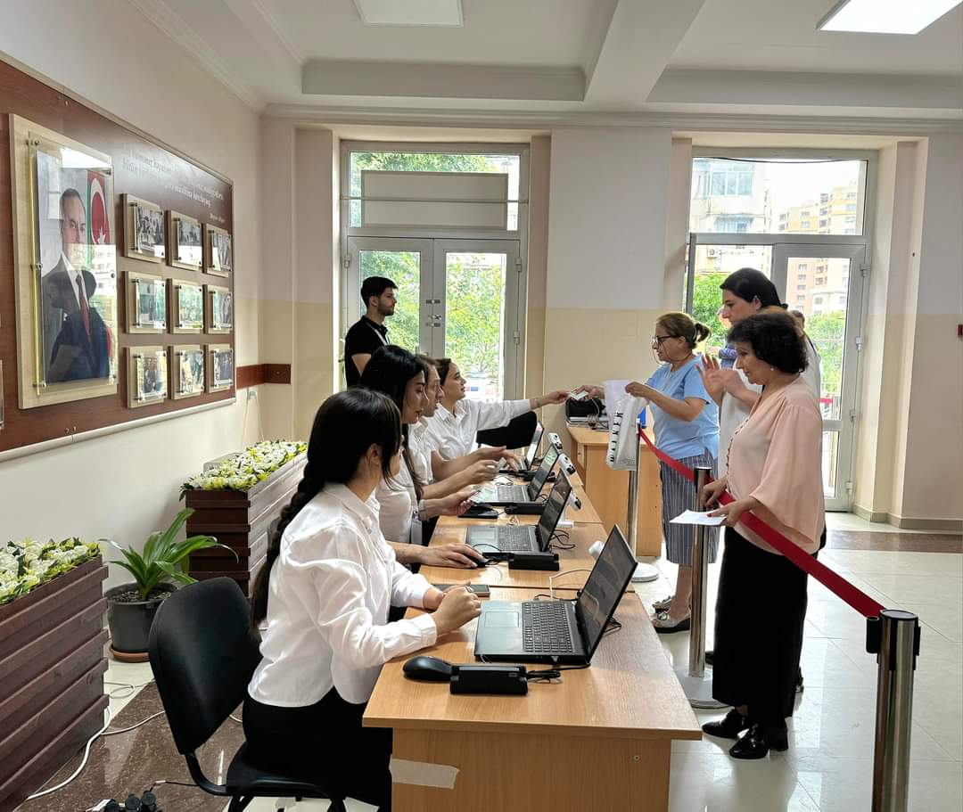 Paytaxt üzrə 3070 təhsilverən sertifikatlaşdırma prosesinə dəvət olunub