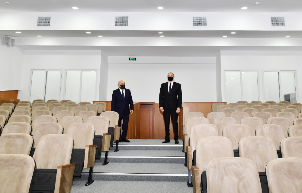 Prezident İlham Əliyev Azərbaycan İlahiyyat İnstitutunun yeni binasının açılışında iştirak edib