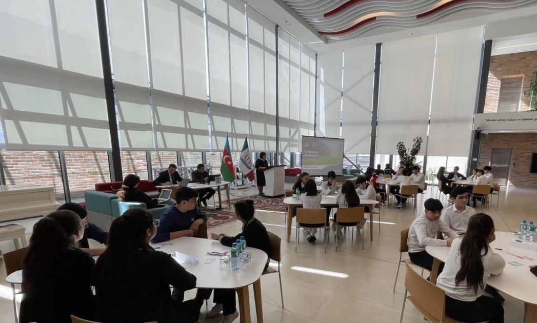 ADA Universiteti Qazax Mərkəzinin keçirdiyi “Vətənimsən, Azərbaycan!” müsabiqəsinin final mərhələsi olub