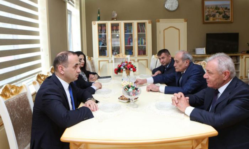 İki ali təhsil müəssisəsi arasında əməkdaşlıq məsələləri müzakirə edilib