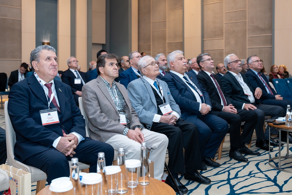AMEA prezidenti Türkiyə Elmlər Akademiyası Baş Assambleyasında çıxış edib