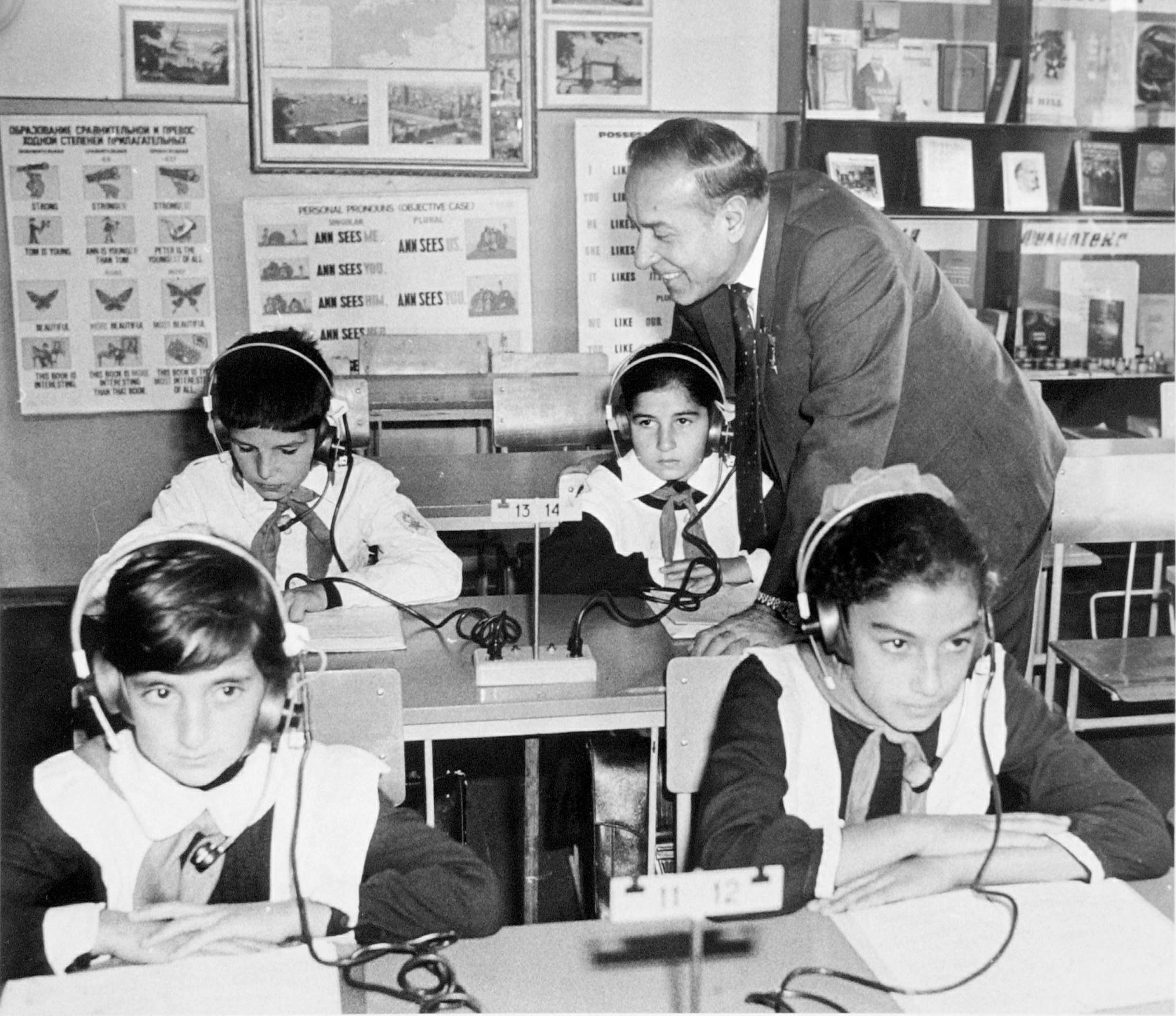12 dekabr ümummilli lider Heydər Əliyevin anım günüdür