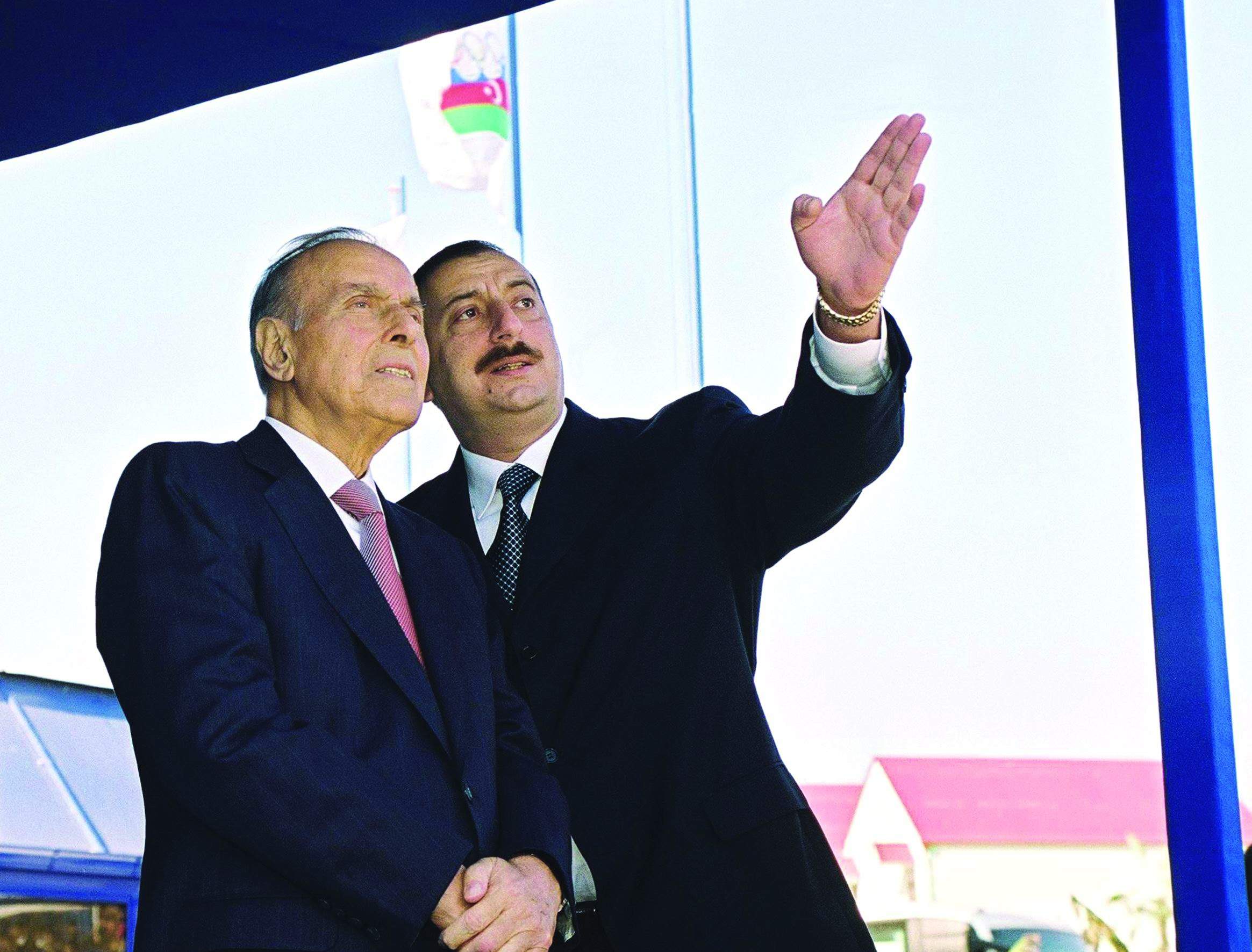 12 dekabr ümummilli lider Heydər Əliyevin anım günüdür