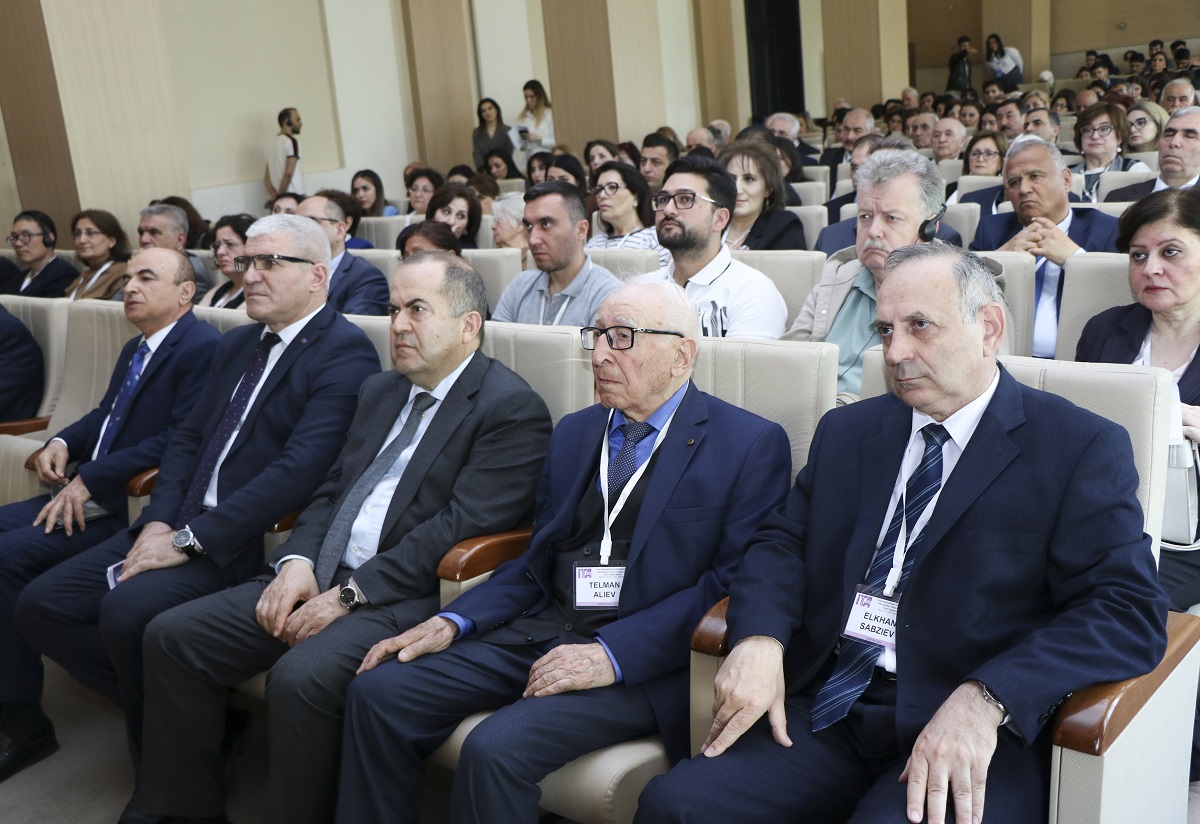 AzMİU-da “İnformasiya texnologiyaları və onların tətbiqi” adlı II beynəlxalq konfrans keçirilib