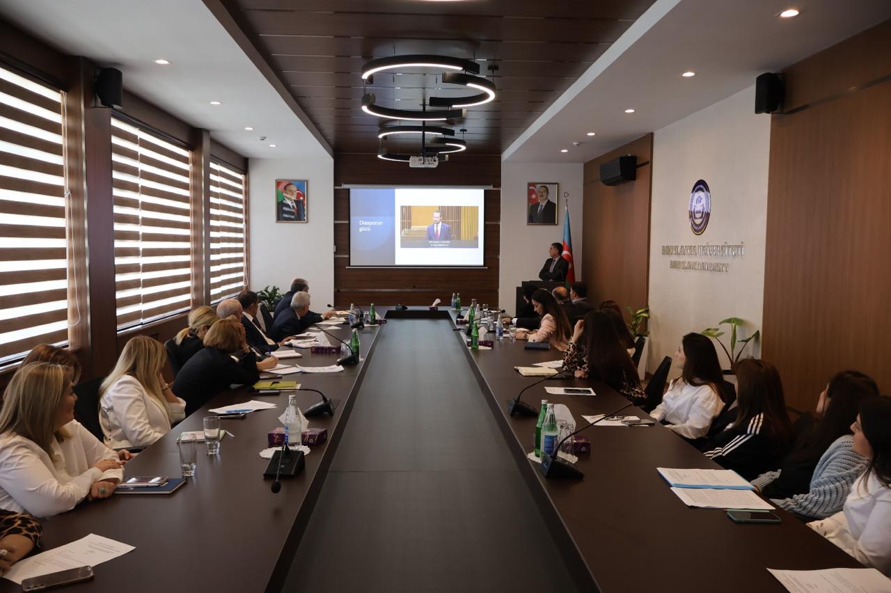 BSU-da “Yaşıl dünya naminə həmrəylik ili” çərçivəsində elmi seminar keçirilib
